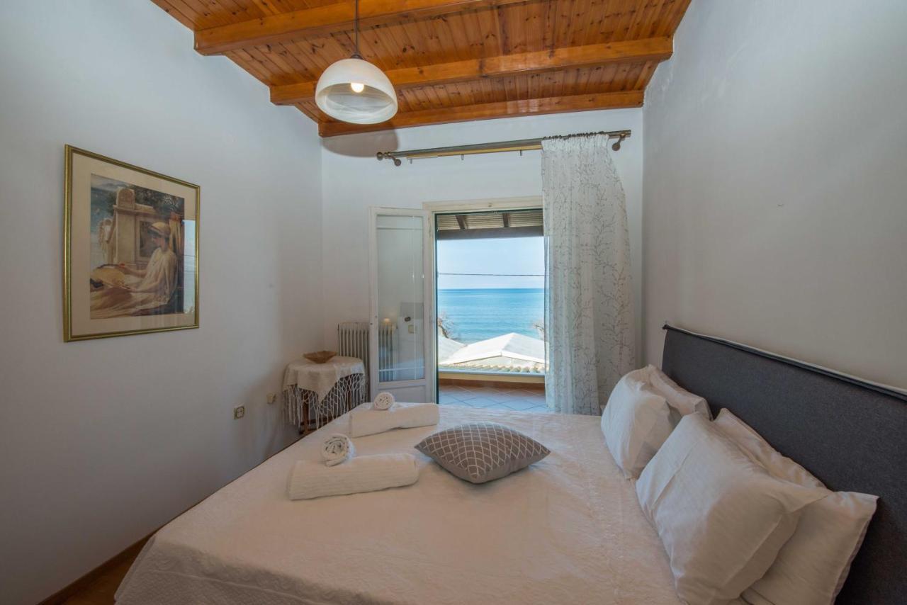 Frosos Beachfront Maisonette Acharavi Acharavi  Esterno foto