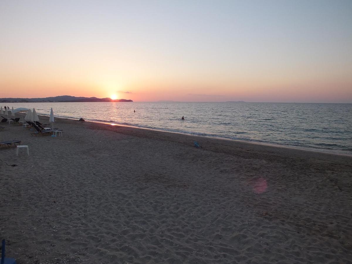 Frosos Beachfront Maisonette Acharavi Acharavi  Esterno foto